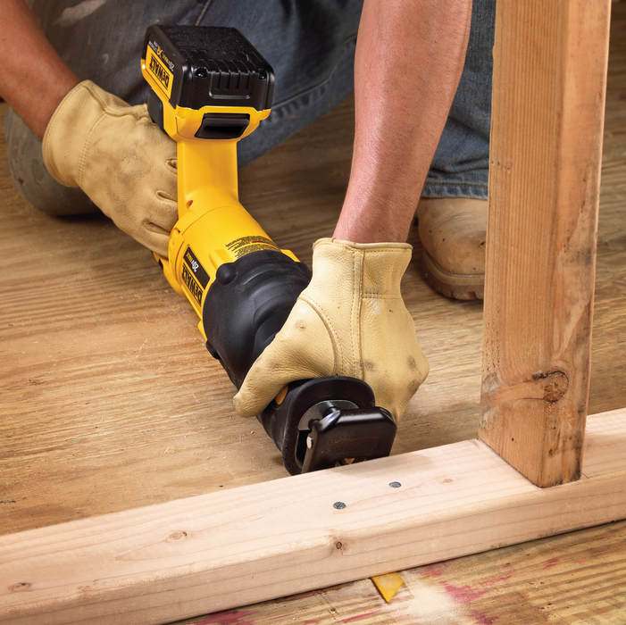 20V MAX* Cordless Reciprocating Saw Kit DCS380P1