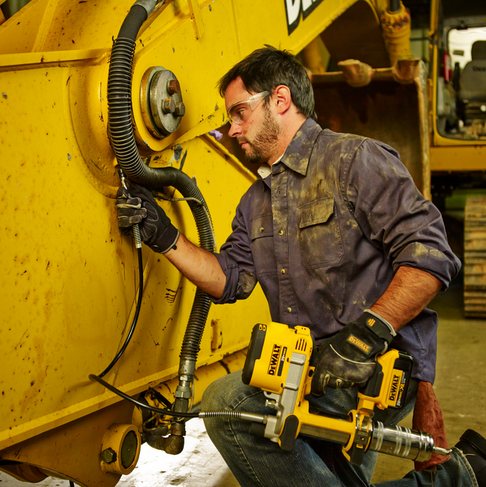 Dewalt 20V MAX Grease Gun Kit DCGG571M1 Cougar Sales Rental Inc